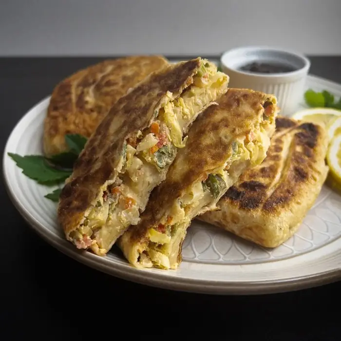 Saudi Arabia's Stuffed Flatbread Spectacle