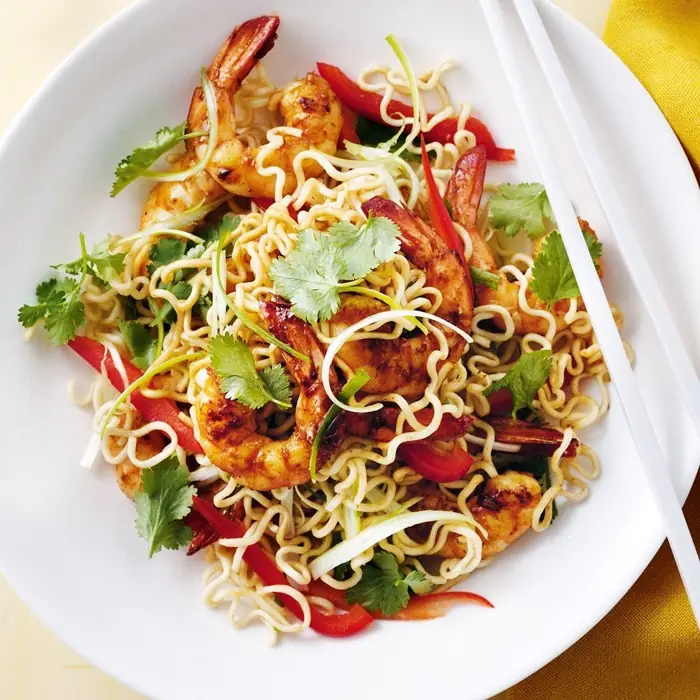 Vietnam's Zesty Noodle Bowl With Shrimp & Crunchy Bits