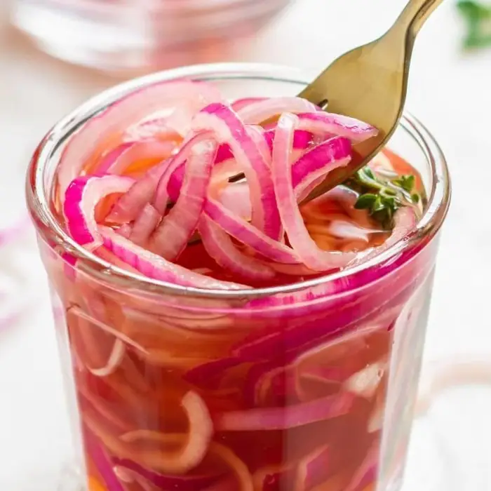 Crimson Quick-Pickled Onions – Nordic Style